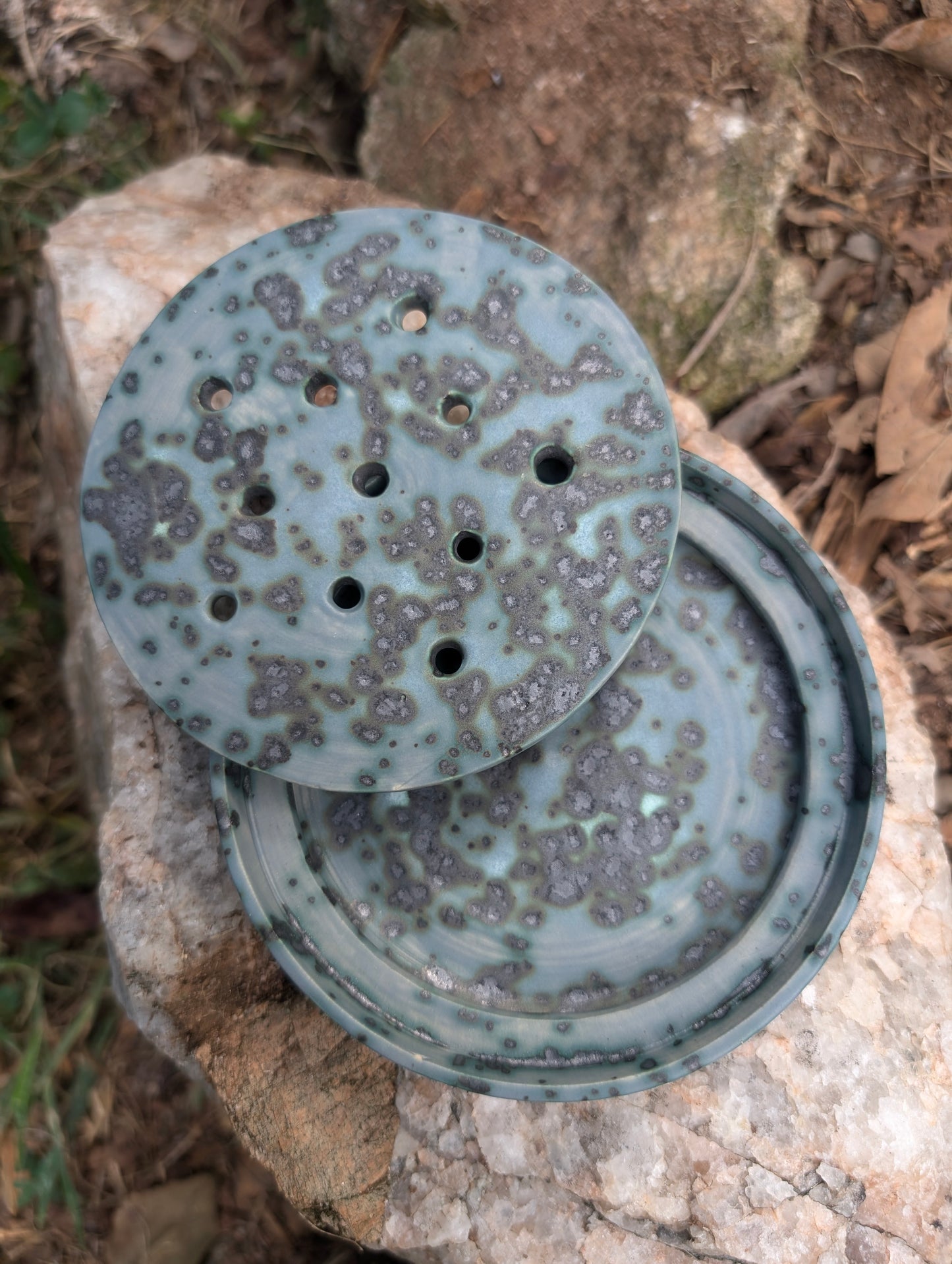 Speckled Soap Dish with water resevoir