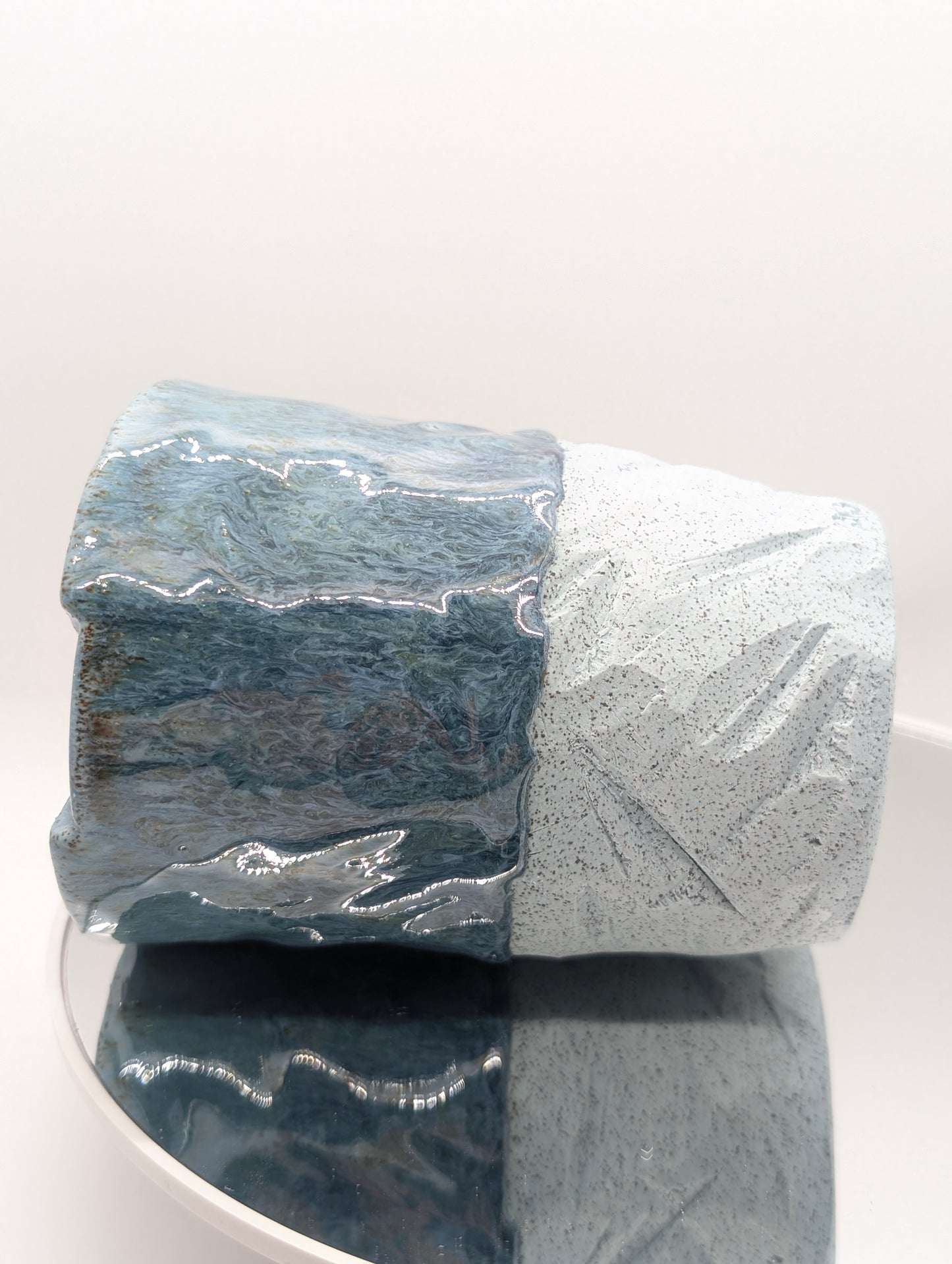 Glacier flow travel tumbler