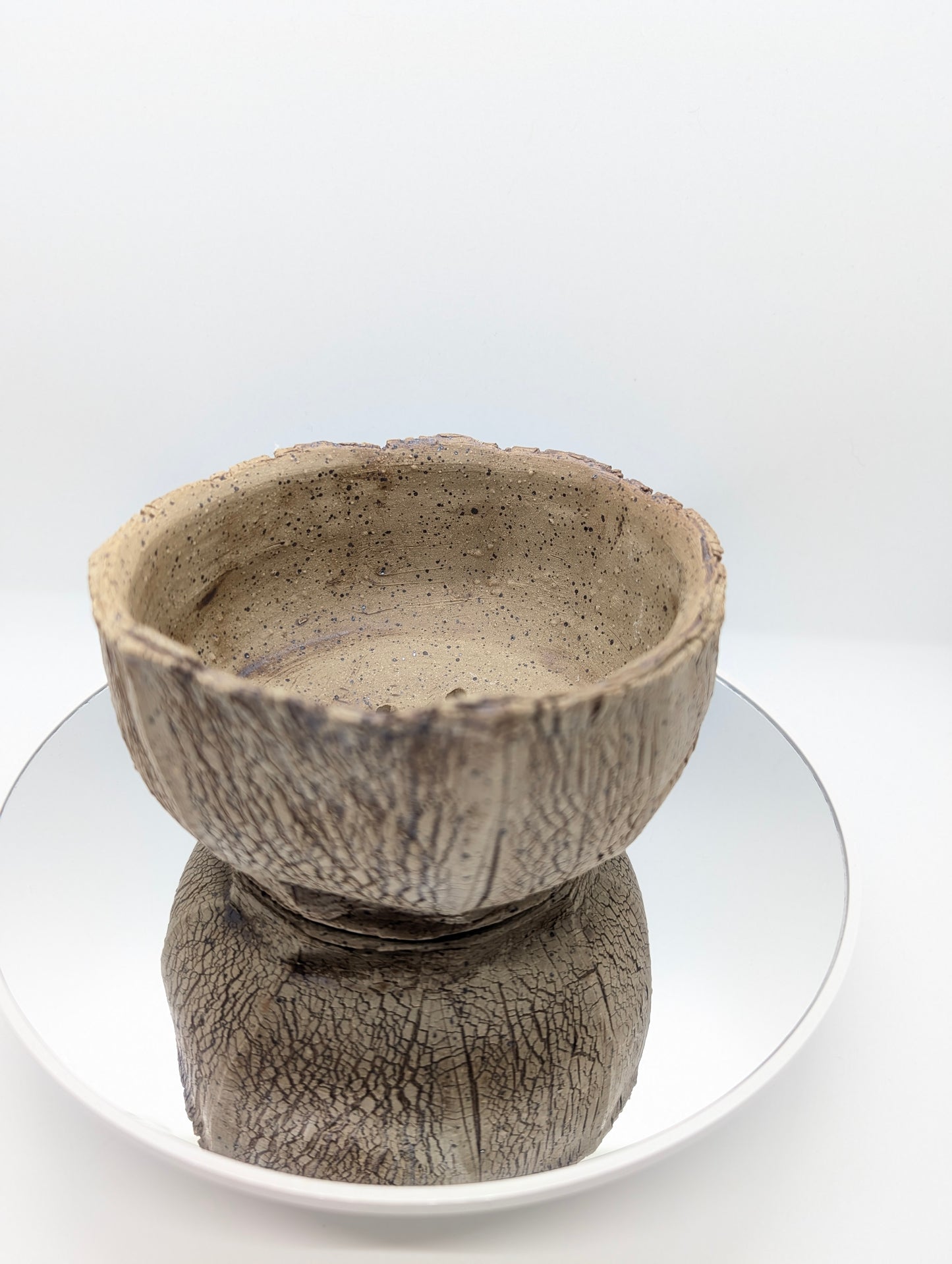 Earthy faceted planter