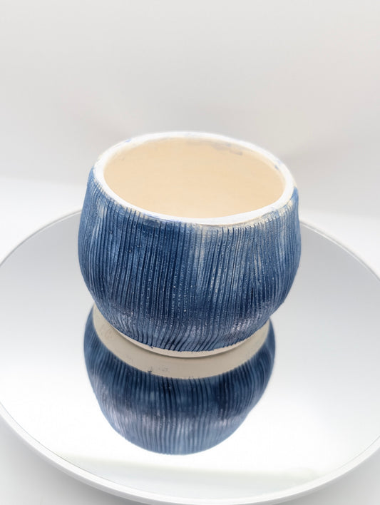 Cobalt textured planter