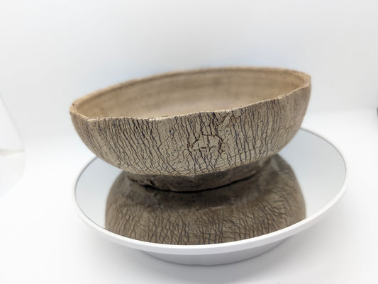 Rounded earthy faceted planter