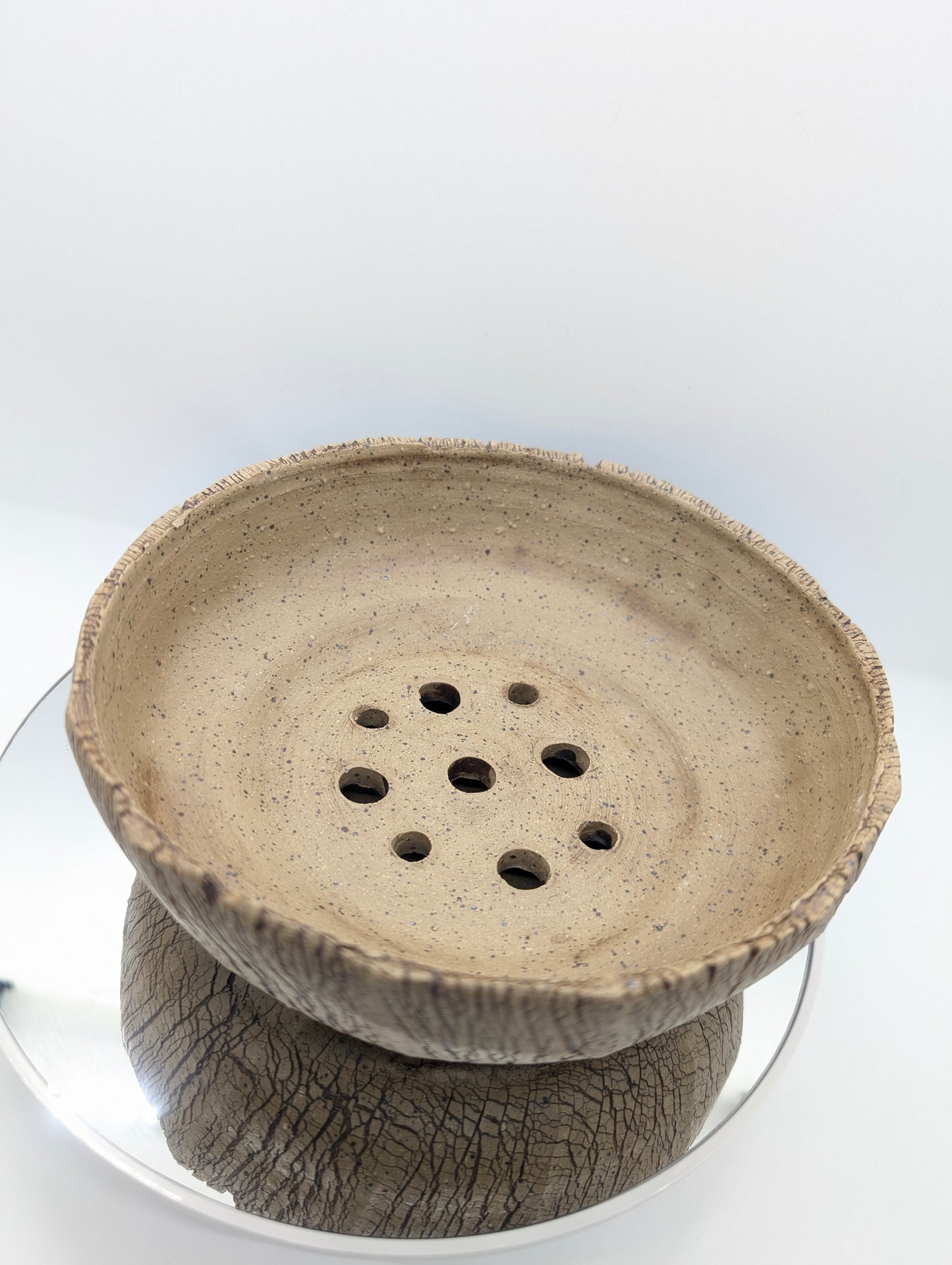 Rounded earthy faceted planter