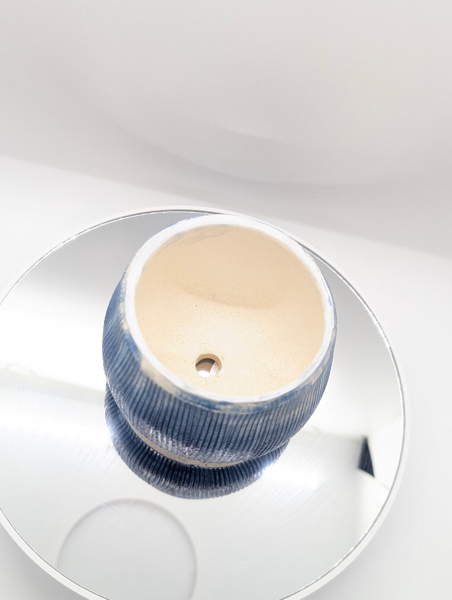 Cobalt textured planter